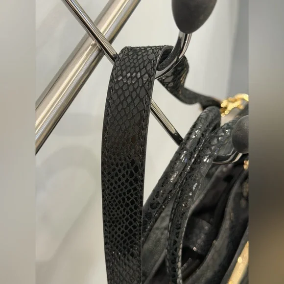 Michael Kors Black Snake-Embossed Shoulder /crossbody Bag with Gold Chains - Picture 4 of 11